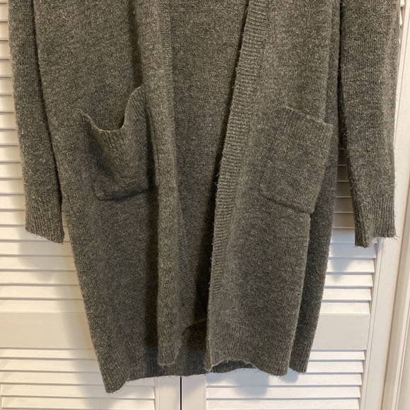 Urban Outfitters Glamorous MIDI Cardigan - Picture 3 of 5